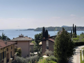 VALLE FIORITA 42 - Lake view apartment Gardone Riviera